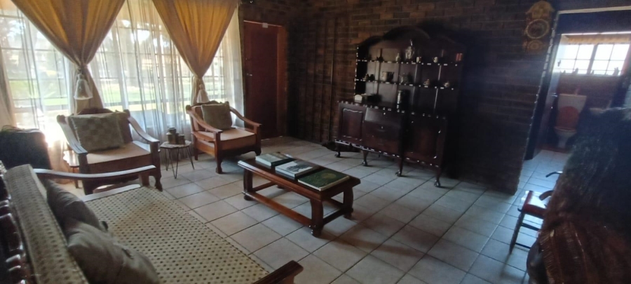 6 Bedroom Property for Sale in Hoopstad Free State